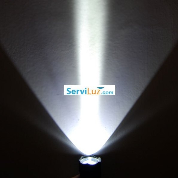 Linterna_CREE_super_Q5_800_Lumen_luz.jpg